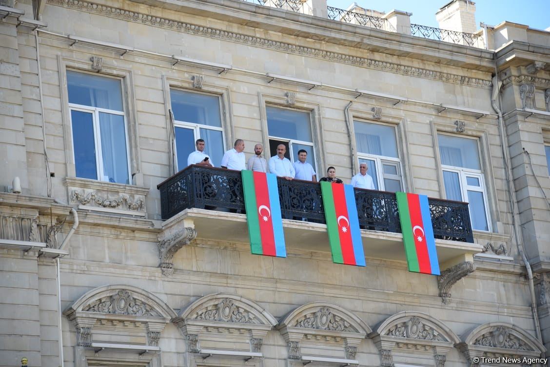 Azerbaijan holds minute of silence on occasion of Remembrance Day (PHOTO/VIDEO)