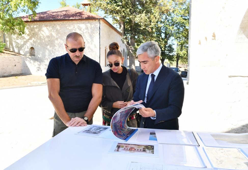 President Ilham Aliyev and First Lady Mehriban Aliyeva view progress of restoration work at Mehmandarovs' Estate Complex (PHOTO/VIDEO)