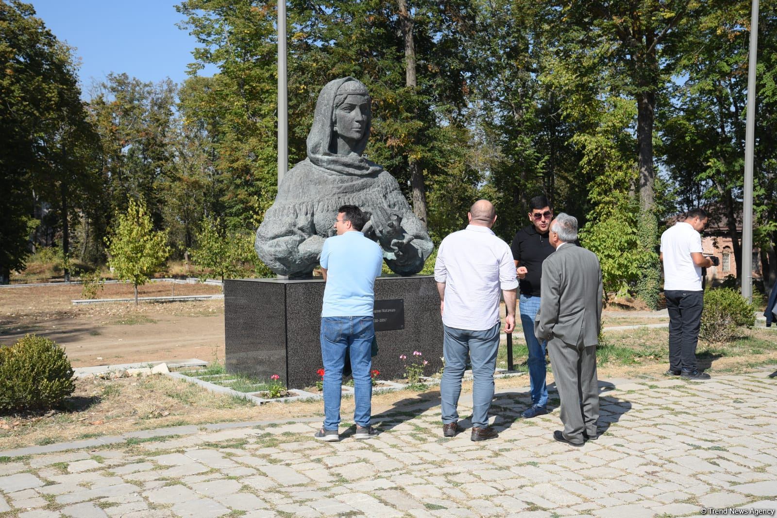 I Forum of Azerbaijani Think Tanks participants visit historic center of Shusha city (PHOTO)