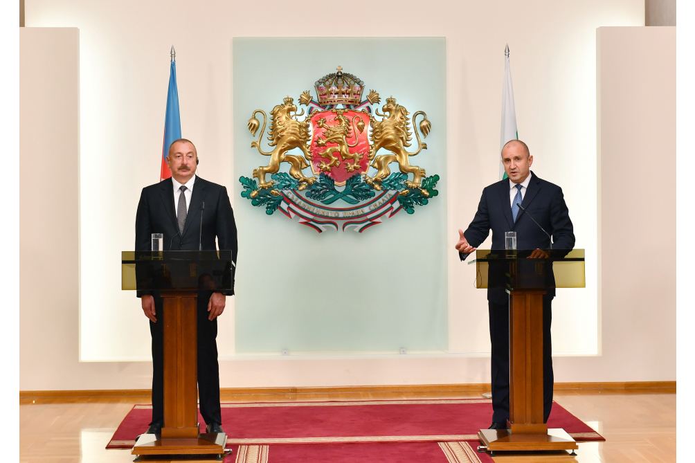 Azerbaijani, Bulgarian presidents make press statements (PHOTO)