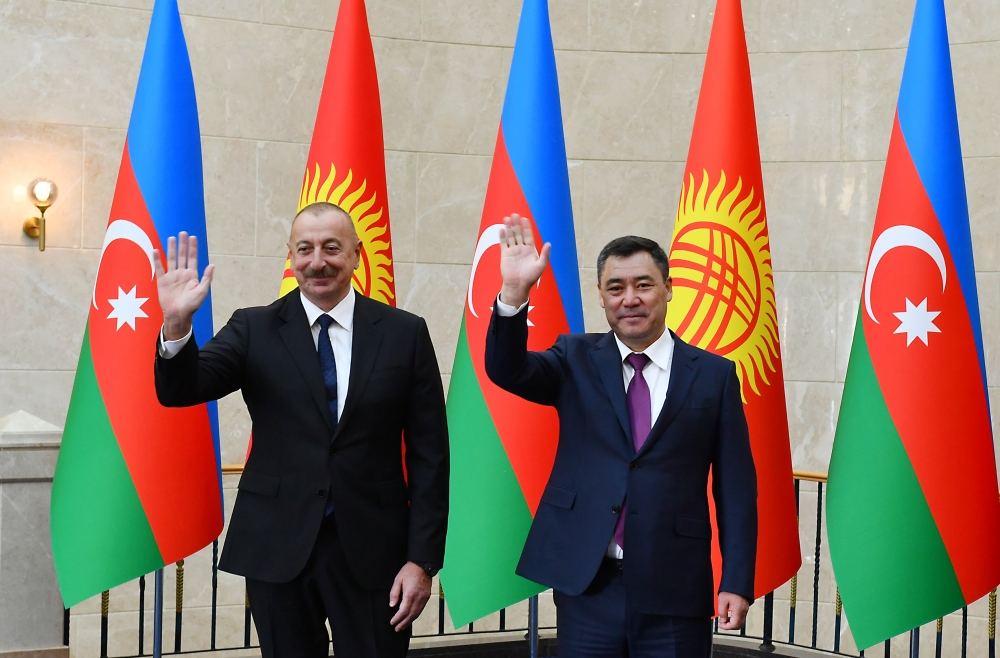 Official welcome ceremony held for President Ilham Aliyev in Bishkek (PHOTO/VIDEO)