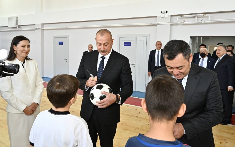 President Ilham Aliyev participates in inauguration of School-Gymnasium educational complex named after Heydar Aliyev in Bishkek (PHOTO/VIDEO)