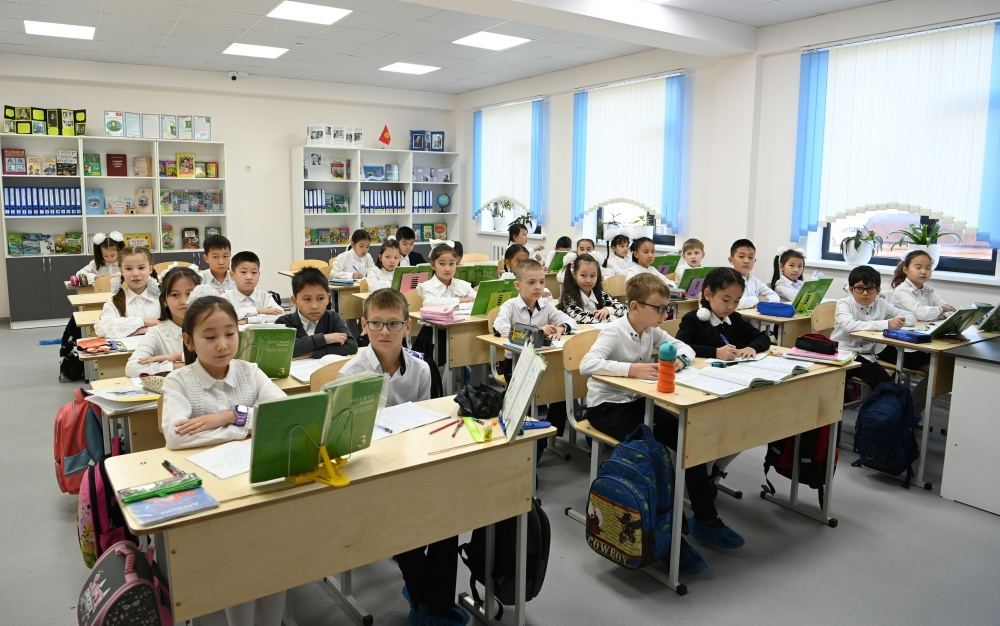 President Ilham Aliyev participates in inauguration of School-Gymnasium educational complex named after Heydar Aliyev in Bishkek (PHOTO/VIDEO)