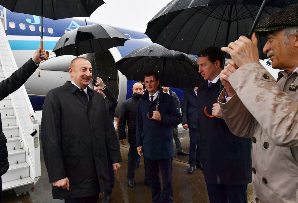 President Ilham Aliyev arrives in Sochi, Russia for working visit