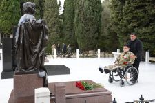 "Victory" car rally kicks off in Baku (PHOTO)