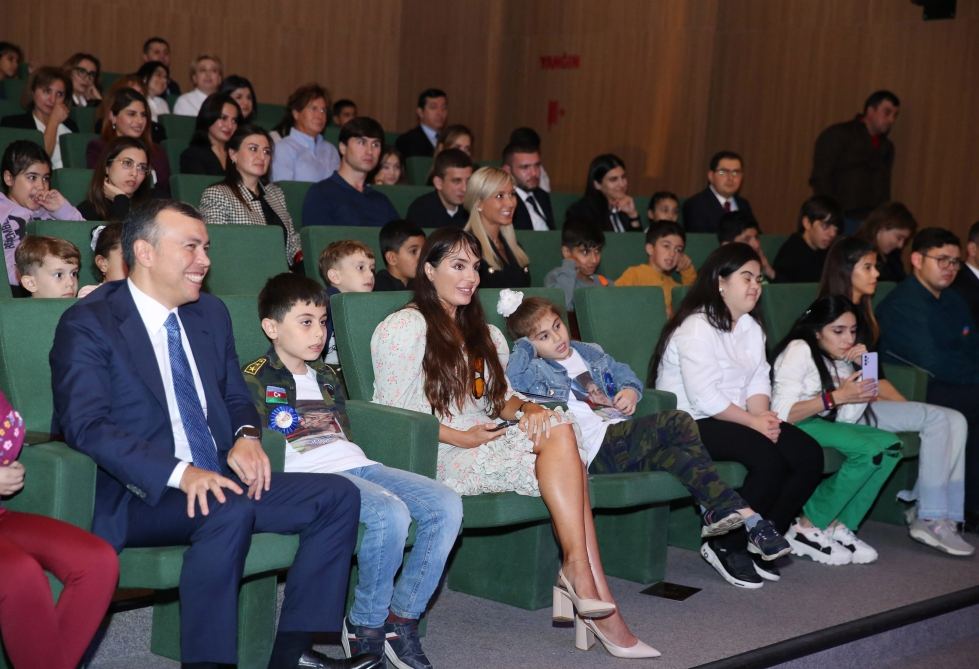 Vice-President of Heydar Aliyev Foundation Leyla Aliyeva visits DOST Center for Inclusive Development and Creativity (PHOTO)