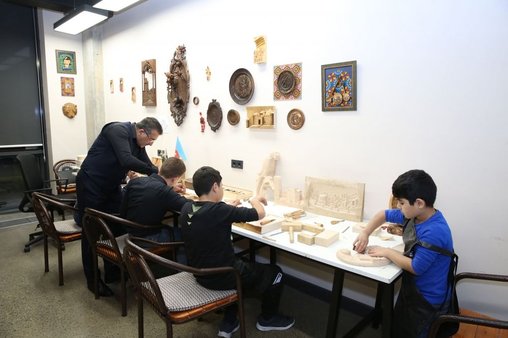 Vice-President of Heydar Aliyev Foundation Leyla Aliyeva visits DOST Center for Inclusive Development and Creativity (PHOTO)