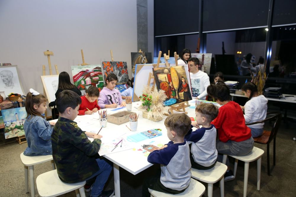 Vice-President of Heydar Aliyev Foundation Leyla Aliyeva visits DOST Center for Inclusive Development and Creativity (PHOTO)