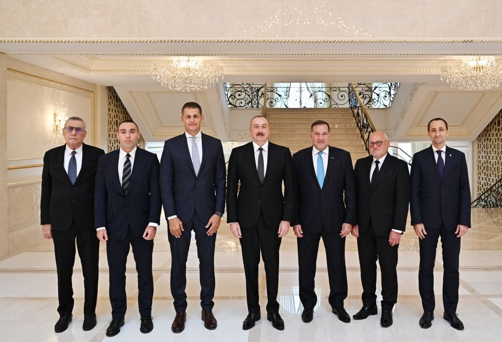 President Ilham Aliyev receives president of European Olympic Committees (PHOTO/VIDEO)