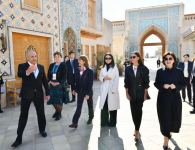 First Lady of Azerbaijan Mehriban Aliyeva visits "Eternal City" historical and ethnographic complex (PHOTO/VIDEO)