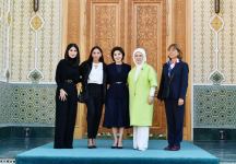 First Lady of Azerbaijan Mehriban Aliyeva visits "Eternal City" historical and ethnographic complex (PHOTO/VIDEO)