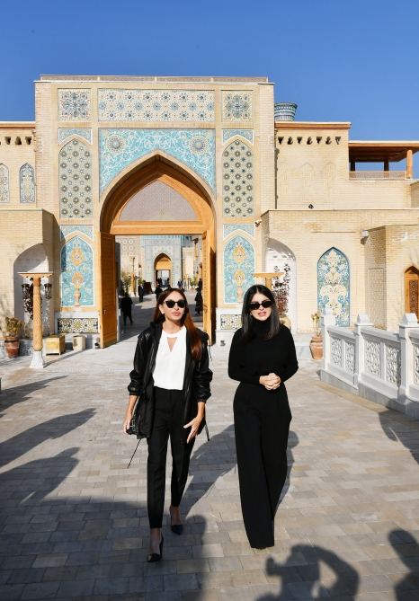 First Lady of Azerbaijan Mehriban Aliyeva visits "Eternal City" historical and ethnographic complex (PHOTO/VIDEO)