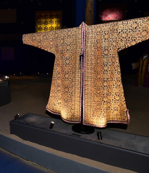 First Lady of Azerbaijan Mehriban Aliyeva views “Illusions of time” exhibition in Samarkand (PHOTO/VIDEO)