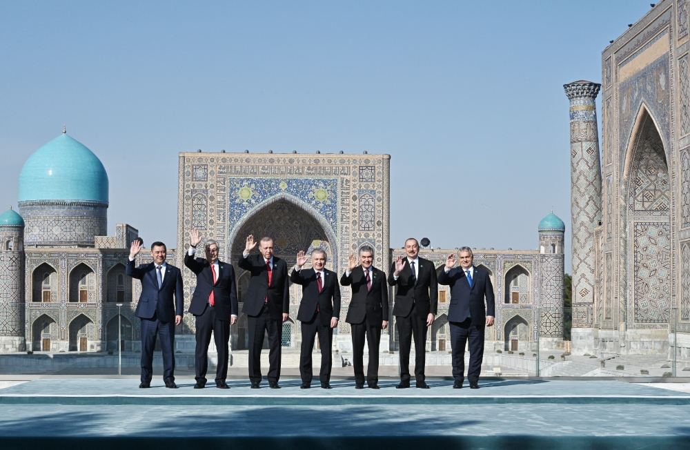 Azerbaijani President Ilham Aliyev participates in tree planting ceremony in Samarkand (PHOTO/VIDEO)