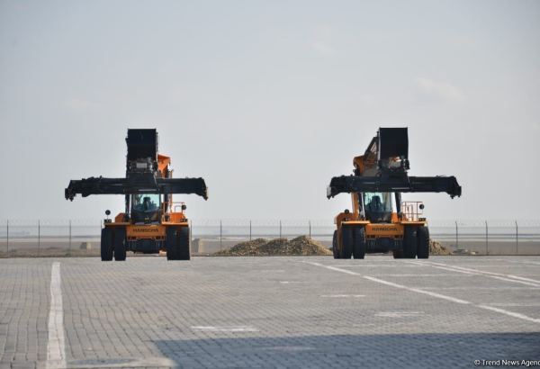 Azerbaijan's cargo transport by road vehicles takes giant leap in 2M2025