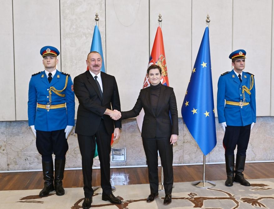President Ilham Aliyev holds expanded meeting with Serbian PM (PHOTO/VIDEO)