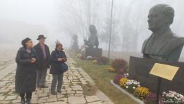 Azerbaijani researchers from Iran visit Shusha (PHOTO)