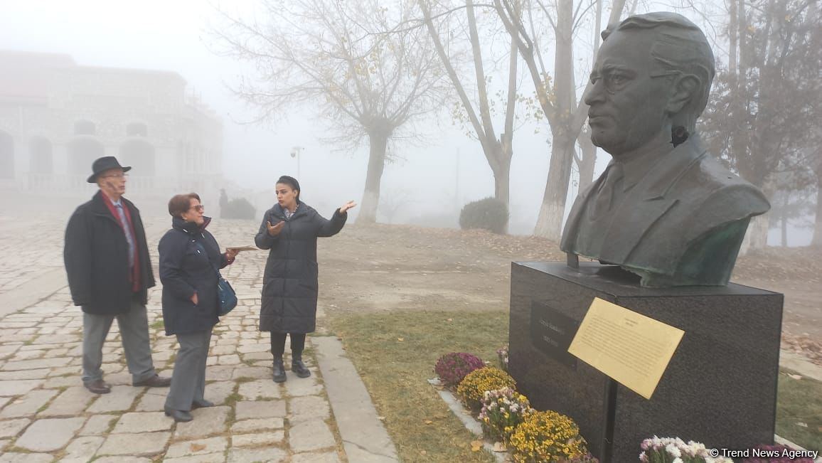Azerbaijani researchers from Iran visit Shusha (PHOTO)