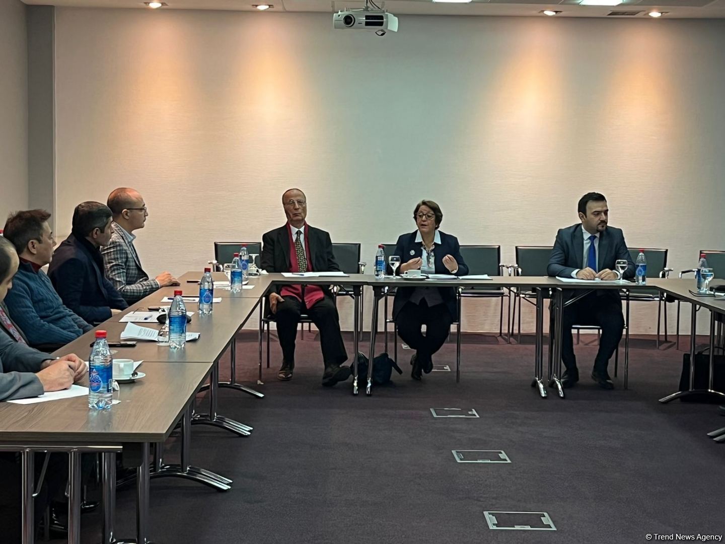 Azerbaijanis in Iran suffer from draining of Lake Urmia, native language issues