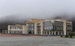 President Ilham Aliyev, First Lady Mehriban Aliyeva view conditions created in new administrative building of Shaki City Executive Authority (PHOTO/VIDEO)