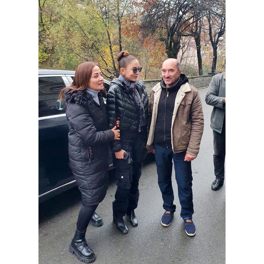 President Ilham Aliyev, First Lady Mehriban Aliyeva meet and talk with residents of Shaki (PHOTO)
