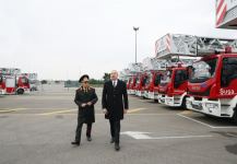 President Ilham Aliyev views newly purchased special purpose equipment and ambulances
(PHOTO)