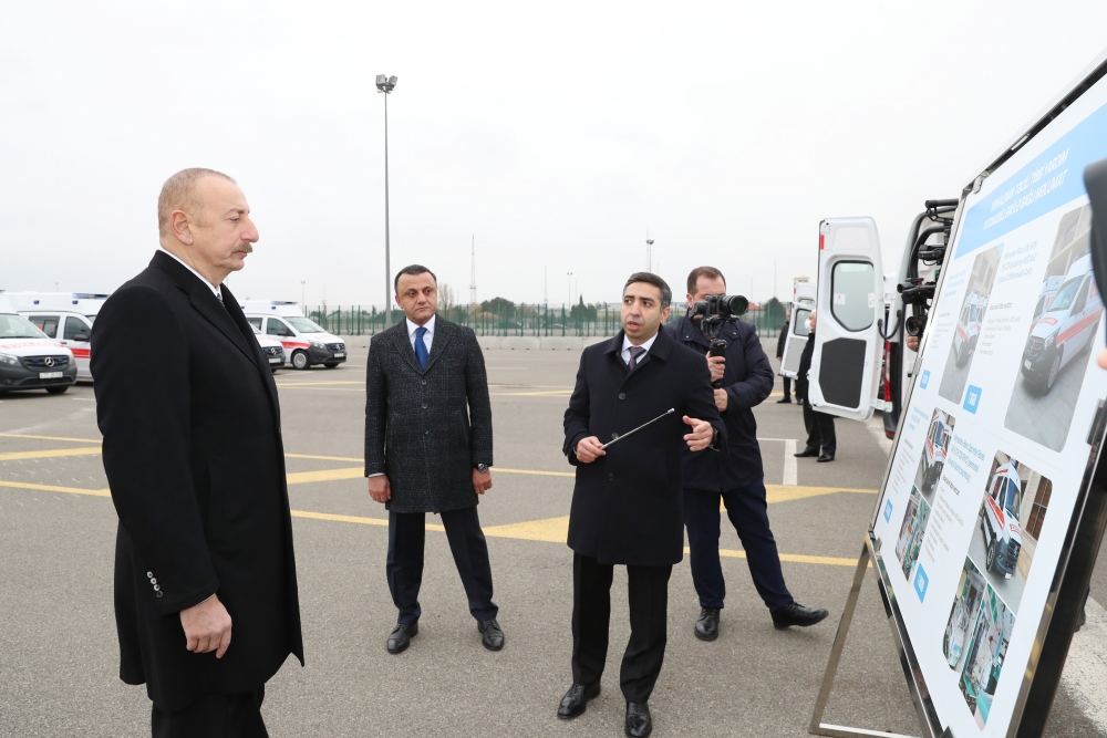 President Ilham Aliyev views newly purchased special purpose equipment and ambulances
(PHOTO)