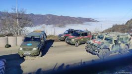 Azerbaijanis continue protests near Shusha, as Russian peacekeepers bring in manpower, military equipment (PHOTO/VIDEO)