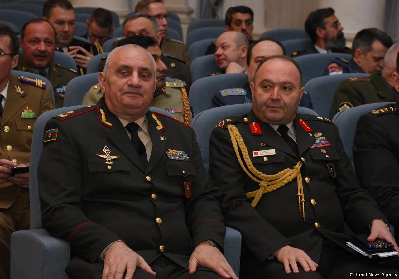Azerbaijani official informs heads of diplomatic missions about situation on Shusha-Khankandi road (PHOTO)