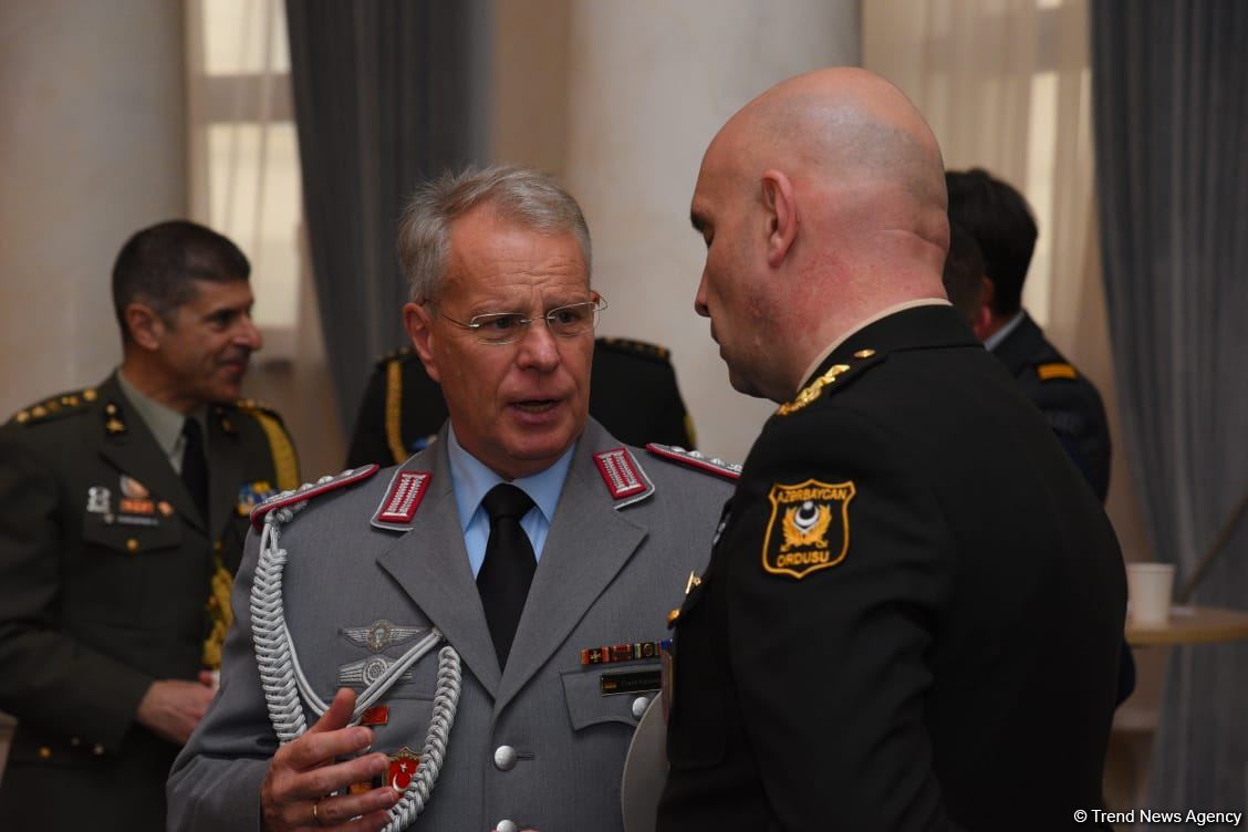 Azerbaijani official informs heads of diplomatic missions about situation on Shusha-Khankandi road (PHOTO)