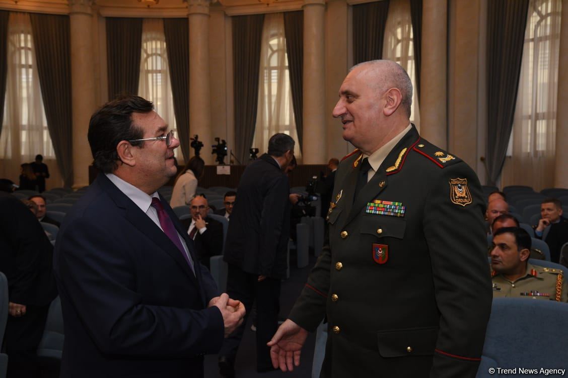 Azerbaijani official informs heads of diplomatic missions about situation on Shusha-Khankandi road (PHOTO)