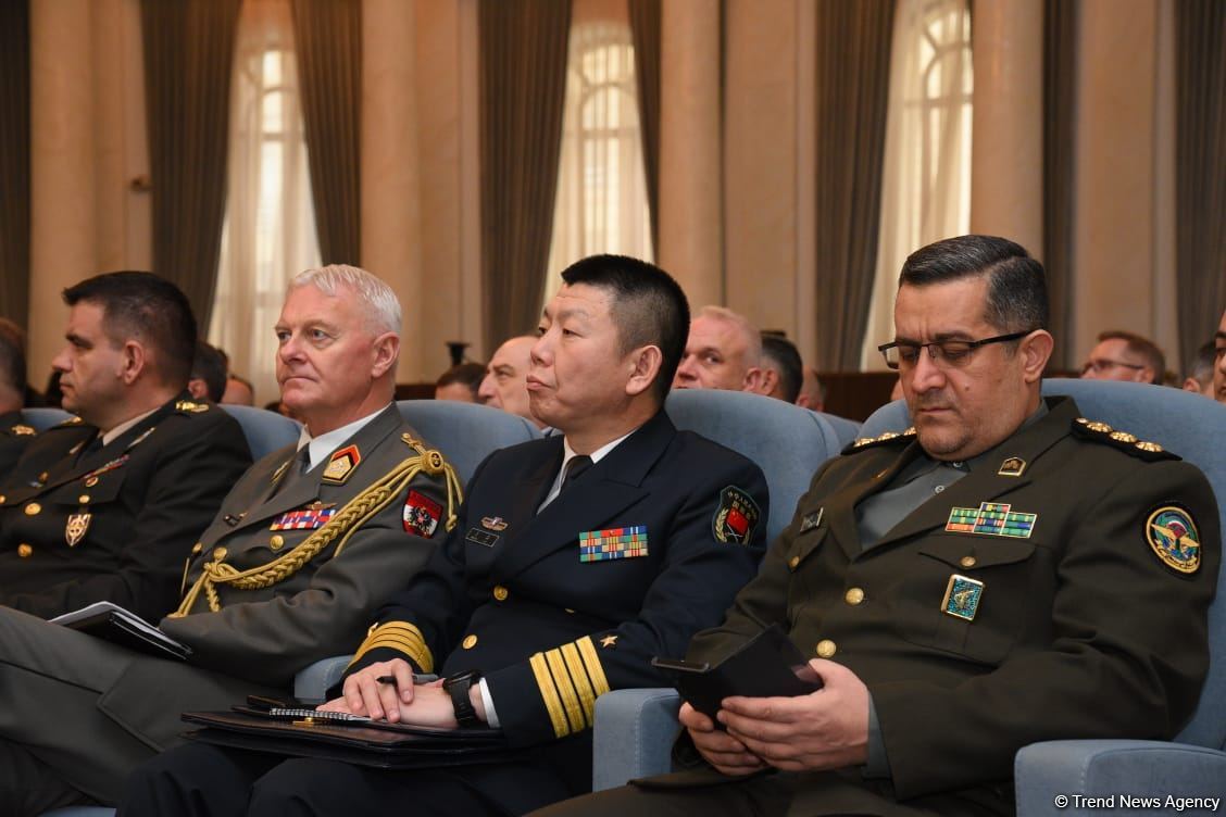 Azerbaijani official informs heads of diplomatic missions about situation on Shusha-Khankandi road (PHOTO)