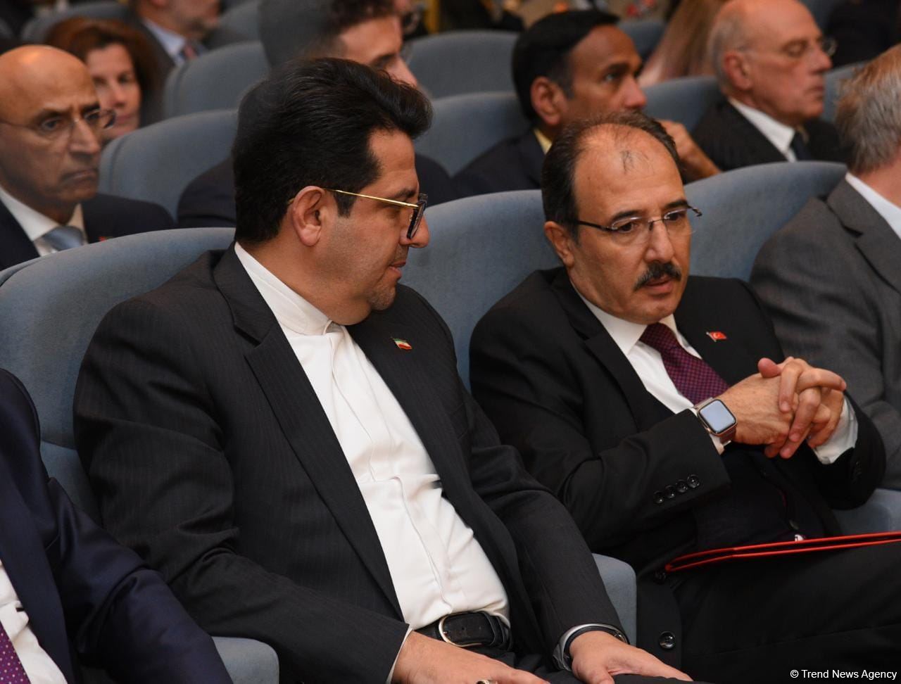 Azerbaijani official informs heads of diplomatic missions about situation on Shusha-Khankandi road (PHOTO)