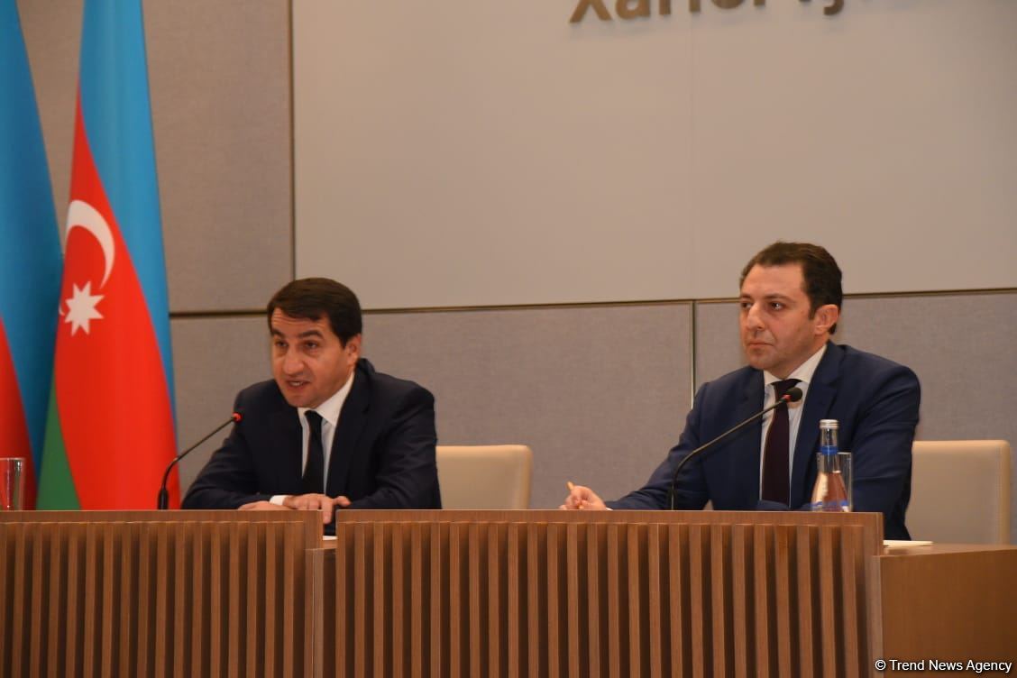 Azerbaijani official informs heads of diplomatic missions about situation on Shusha-Khankandi road (PHOTO)