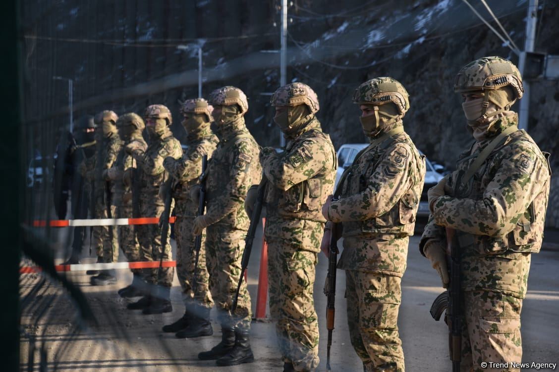 Peaceful rally of Azerbaijanis in zone of temporary responsibility of peacekeepers (PHOTO)