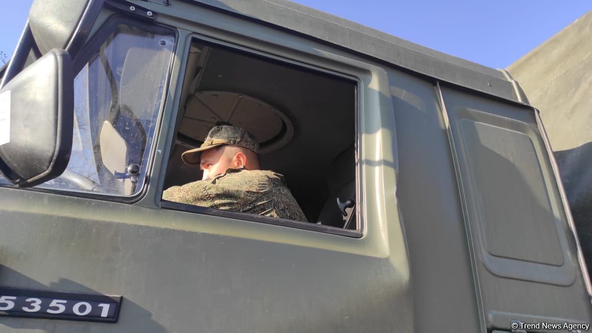 Peacekeepers' supply vehicles pass unhindered along  Lachin road (PHOTO/VIDEO)