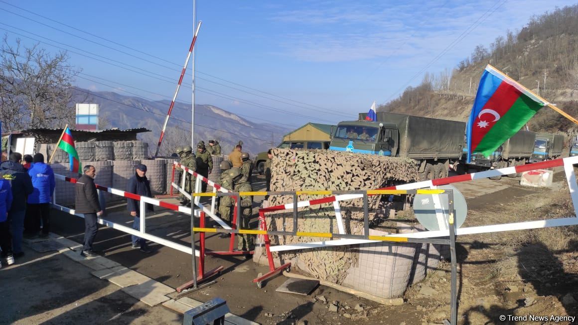 Peacekeepers' supply vehicles pass unhindered along  Lachin road (PHOTO/VIDEO)