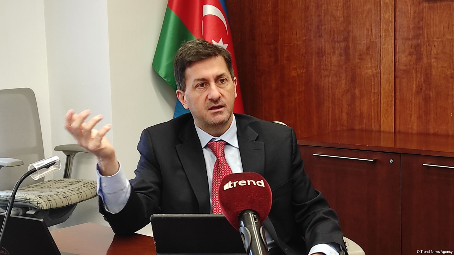 Dynamic private sector to ensure robust economic growth in Azerbaijan - Antonio Nucifora (Interview) (PHOTO)