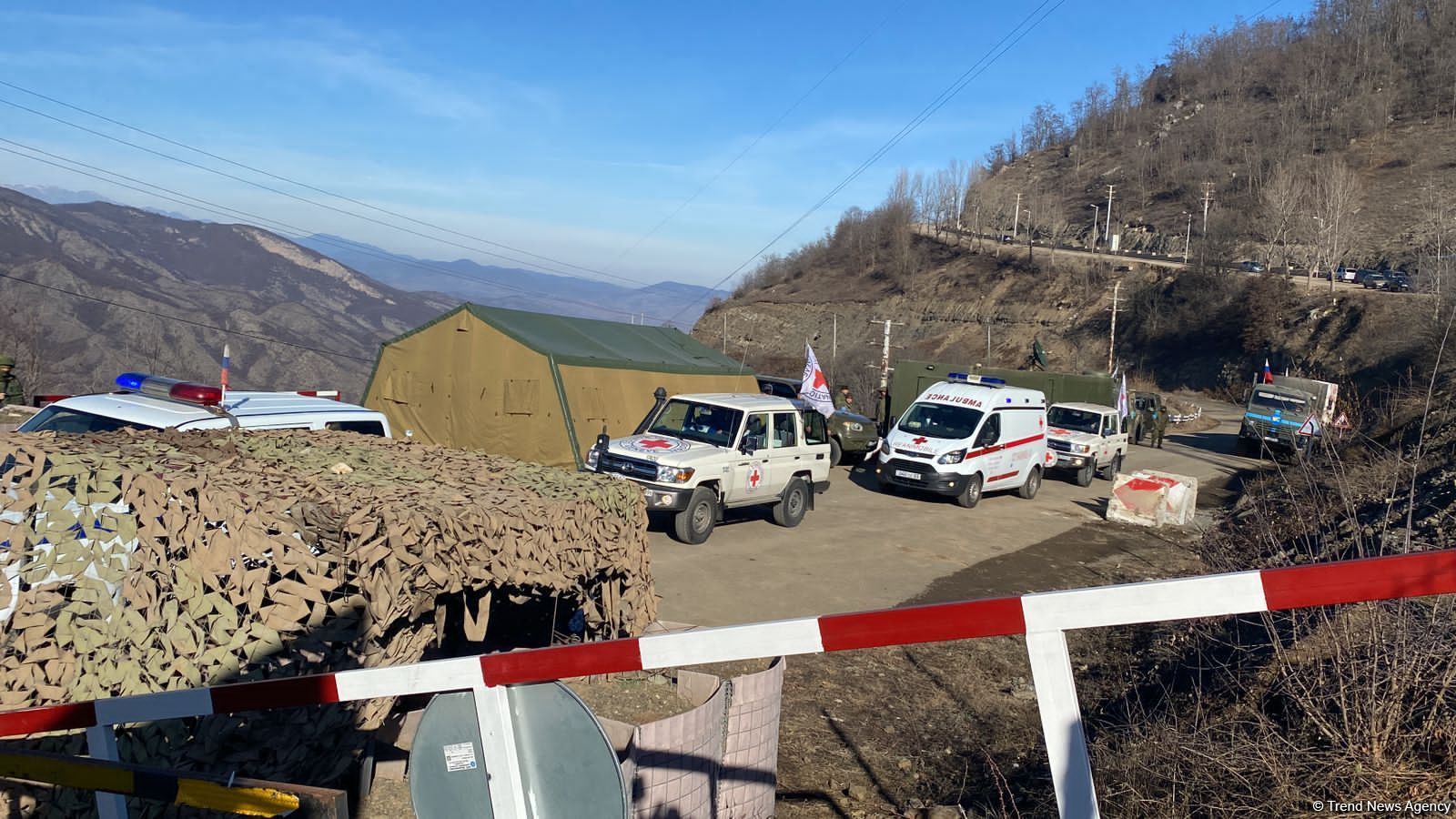 Сars of International Committee of Red Cross, ambulance pass along Azerbaijan's Lachin road (PHOTO/VIDEO)