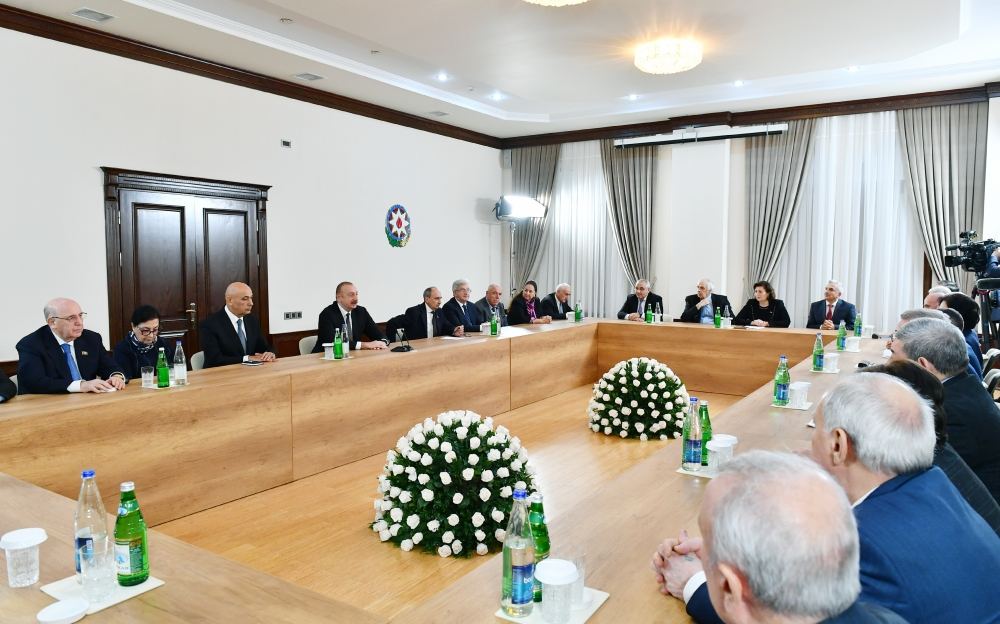 President Ilham Aliyev views conditions created at administrative building of Western Azerbaijan Community (PHOTO/VIDEO)