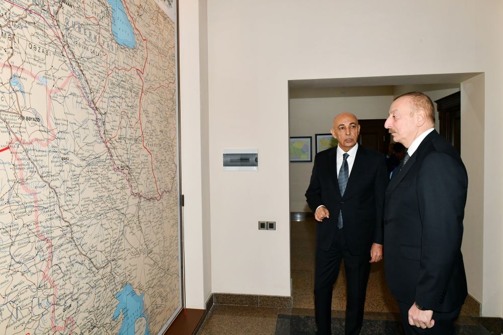 President Ilham Aliyev views conditions created at administrative building of Western Azerbaijan Community (PHOTO/VIDEO)