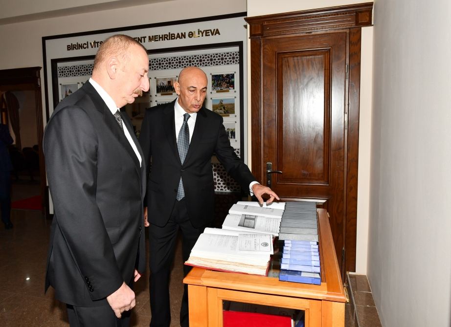 President Ilham Aliyev views conditions created at administrative building of Western Azerbaijan Community (PHOTO/VIDEO)