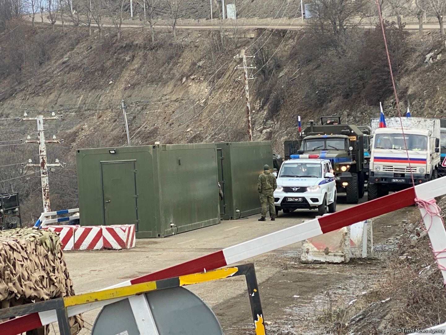 Eight more supply vehicles of Russian peacekeepers' pass through Lachin road (PHOTO)