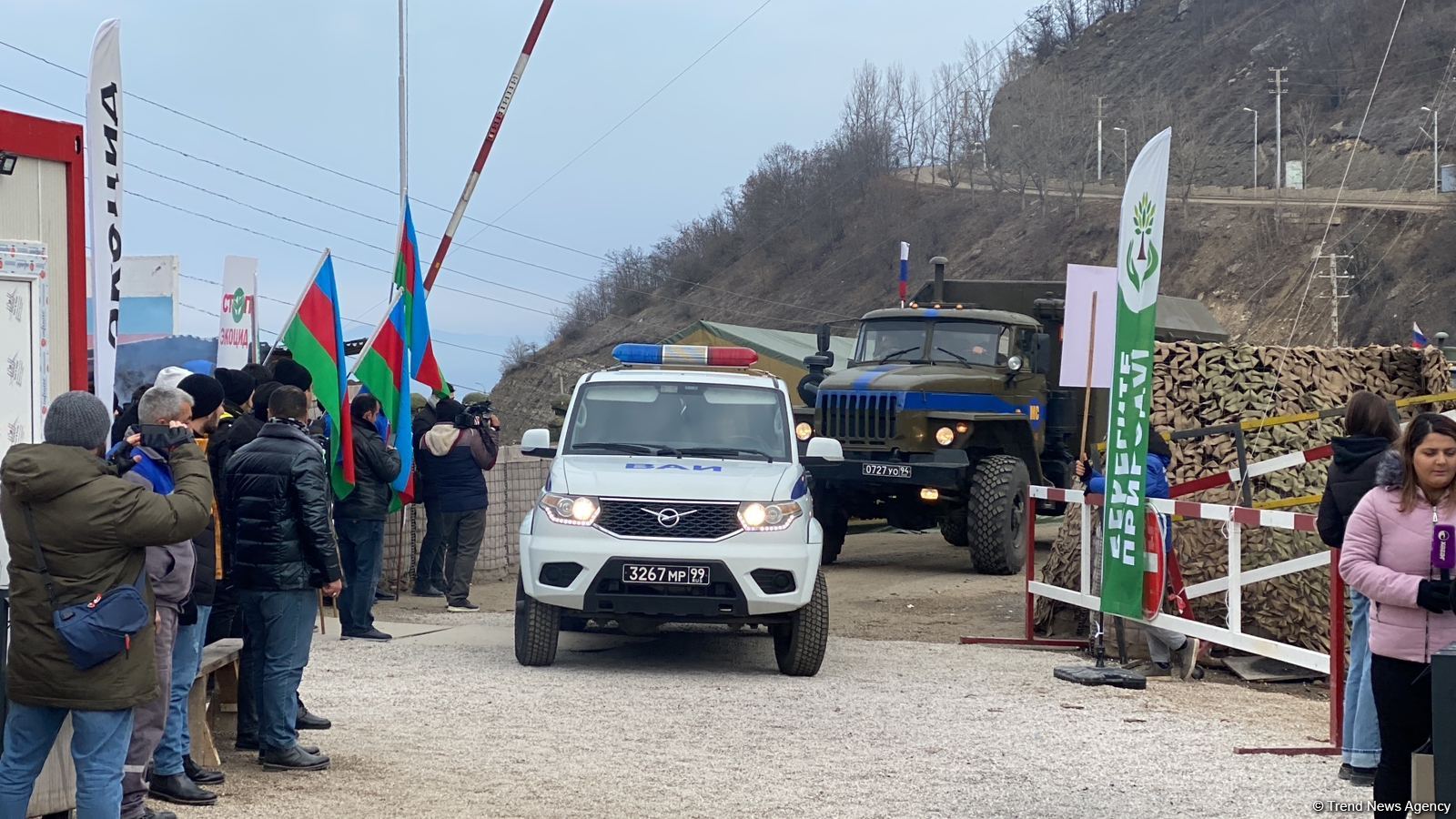 Eight more supply vehicles of Russian peacekeepers' pass through Lachin road (PHOTO)