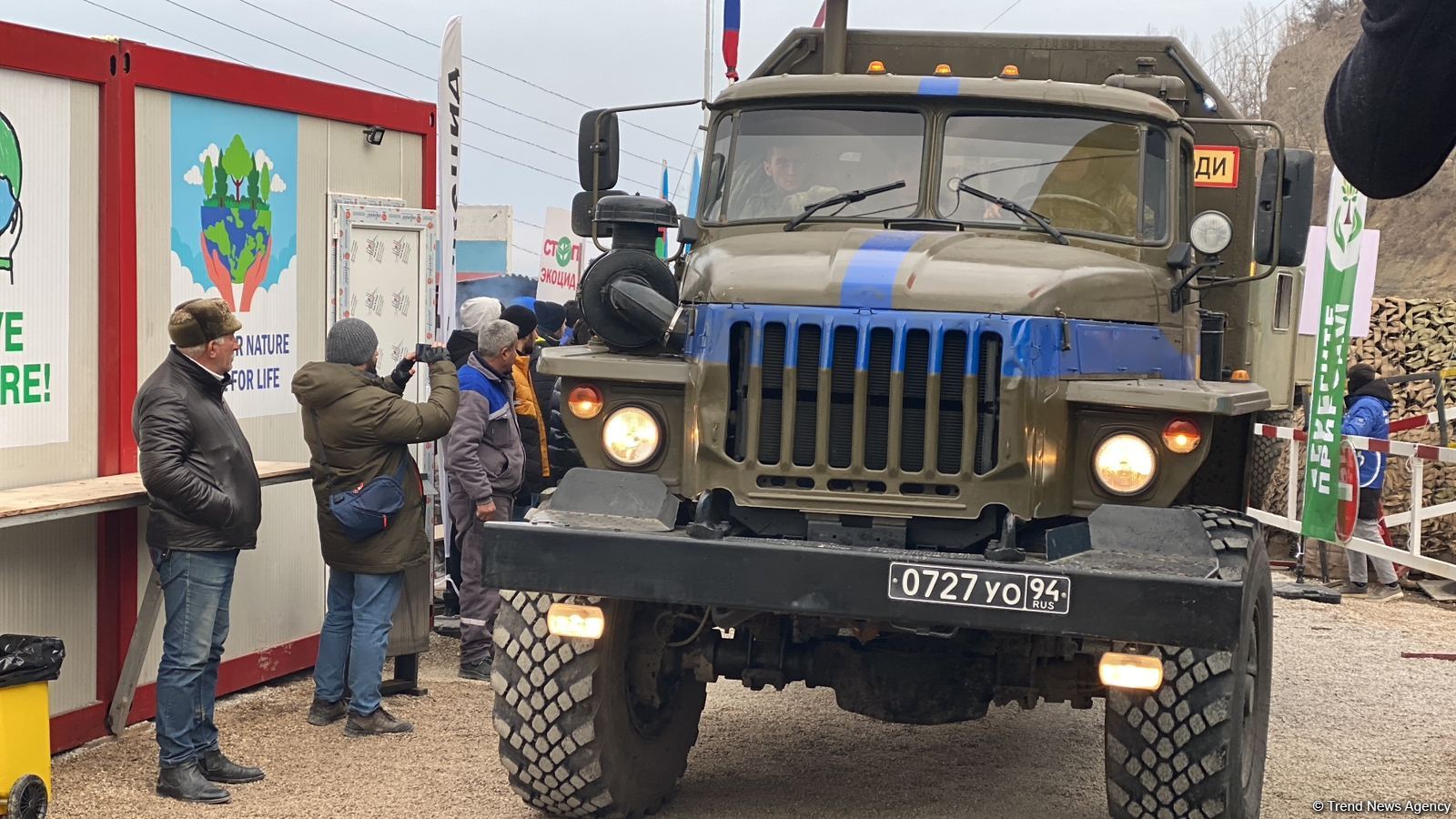 Eight more supply vehicles of Russian peacekeepers' pass through Lachin road (PHOTO)