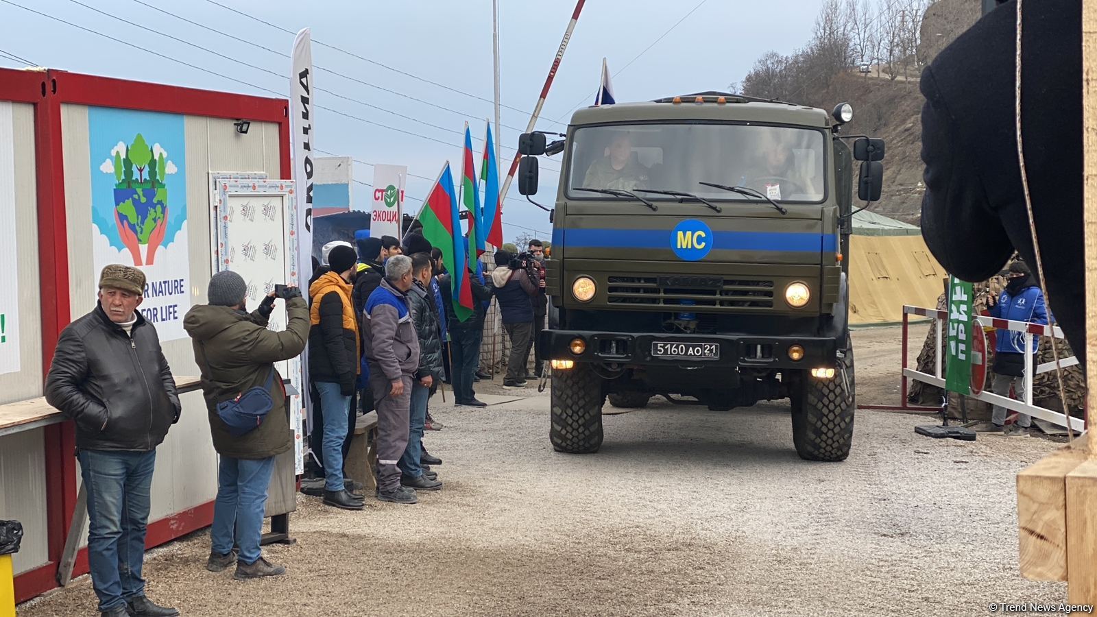 Eight more supply vehicles of Russian peacekeepers' pass through Lachin road (PHOTO)