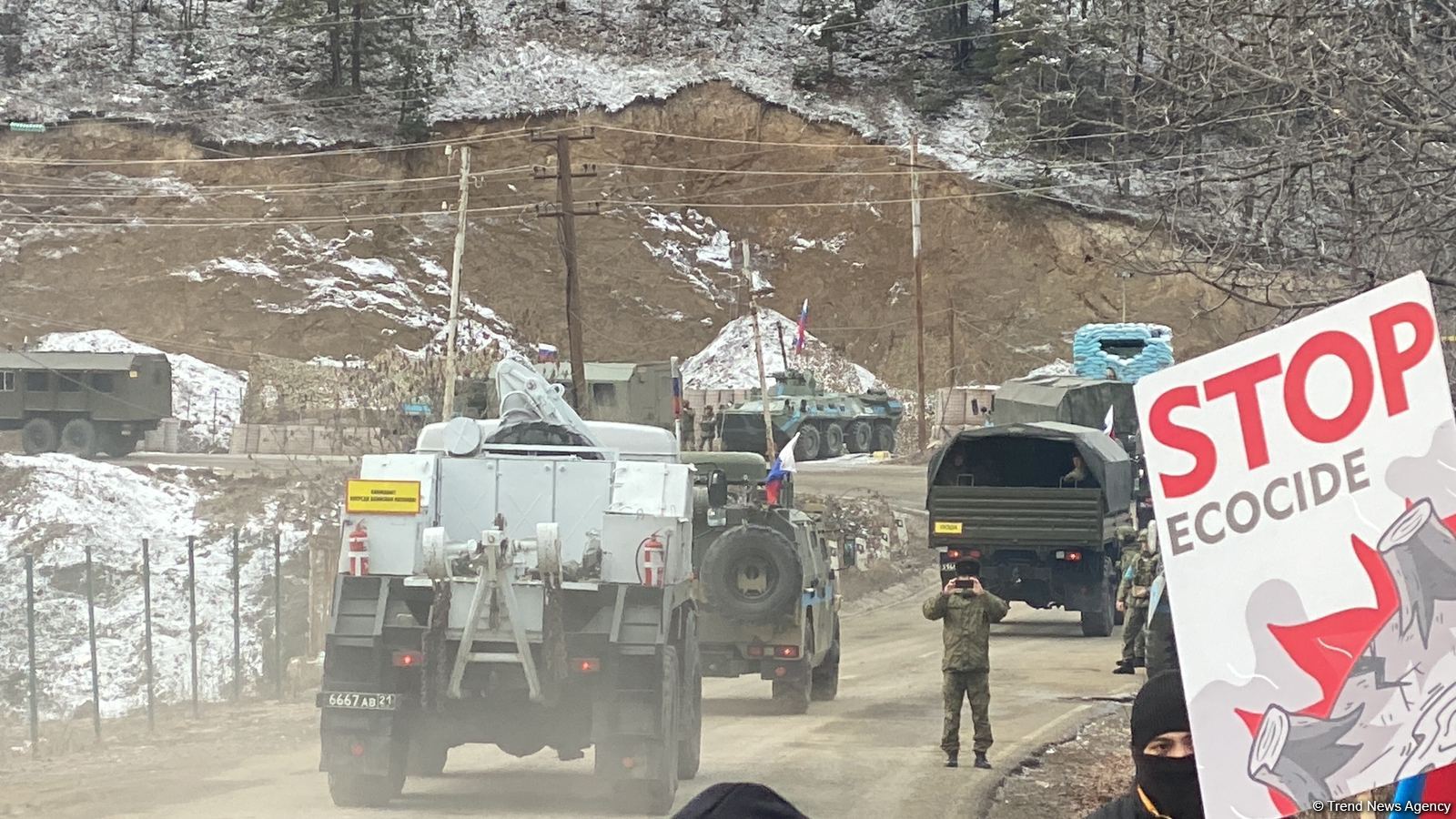 Eight more supply vehicles of Russian peacekeepers' pass through Lachin road (PHOTO)