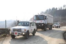 Vehicles of International Committee of Red Cross pass along Azerbaijan's Lachin road (PHOTO)