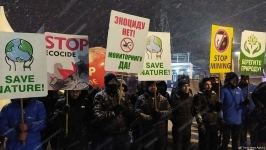 Peaceful protest continues on Azerbaijan's Lachin-Khankendi road despite cold weather (PHOTO)