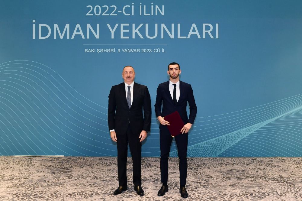 Athletes, sports specialists awarded for contribution to development of sports in Azerbaijan (PHOTO)